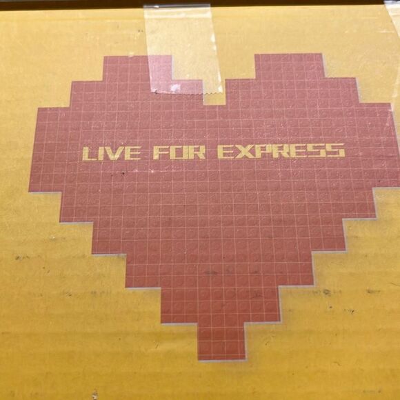 Personalized mosaic bricks 3800 single space tiles in four colors.  Legomaniacs - Picture 9 of 13